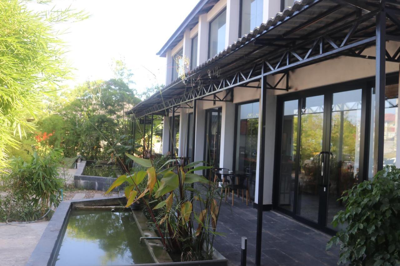 Chang Palace Vientiane Extérieur photo